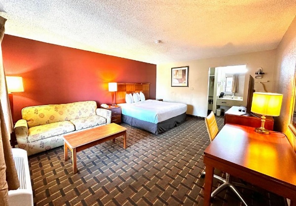 Econo Lodge image 10